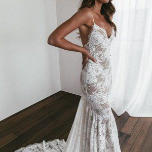 Grace Loves Lace CLO Wedding Dress